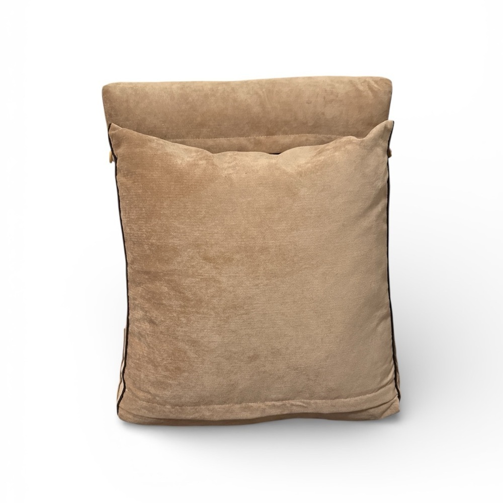 Little Jax luxury back rest pillow with Gold Embroidery - Picture 3 of 3